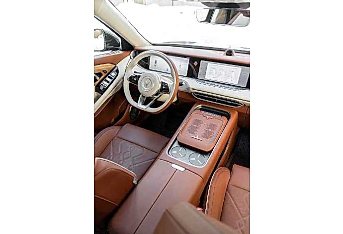 Voyah Free car interior
