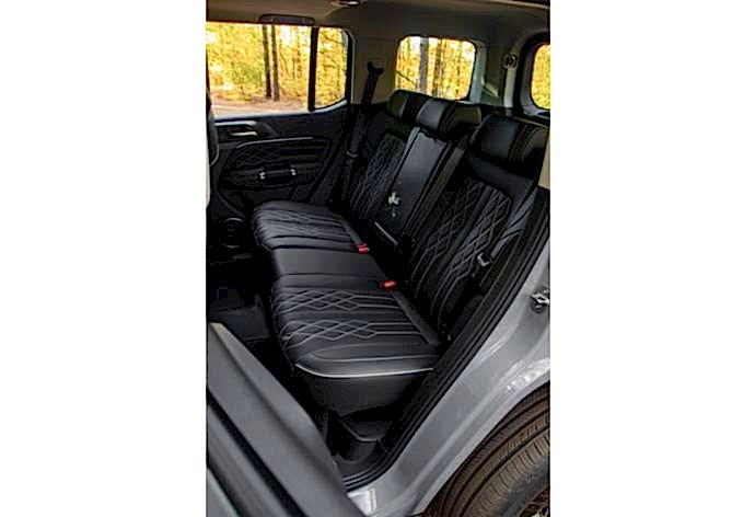 TANK 300 car interior