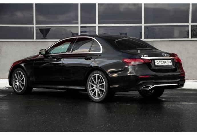 Rent Mercedes E200